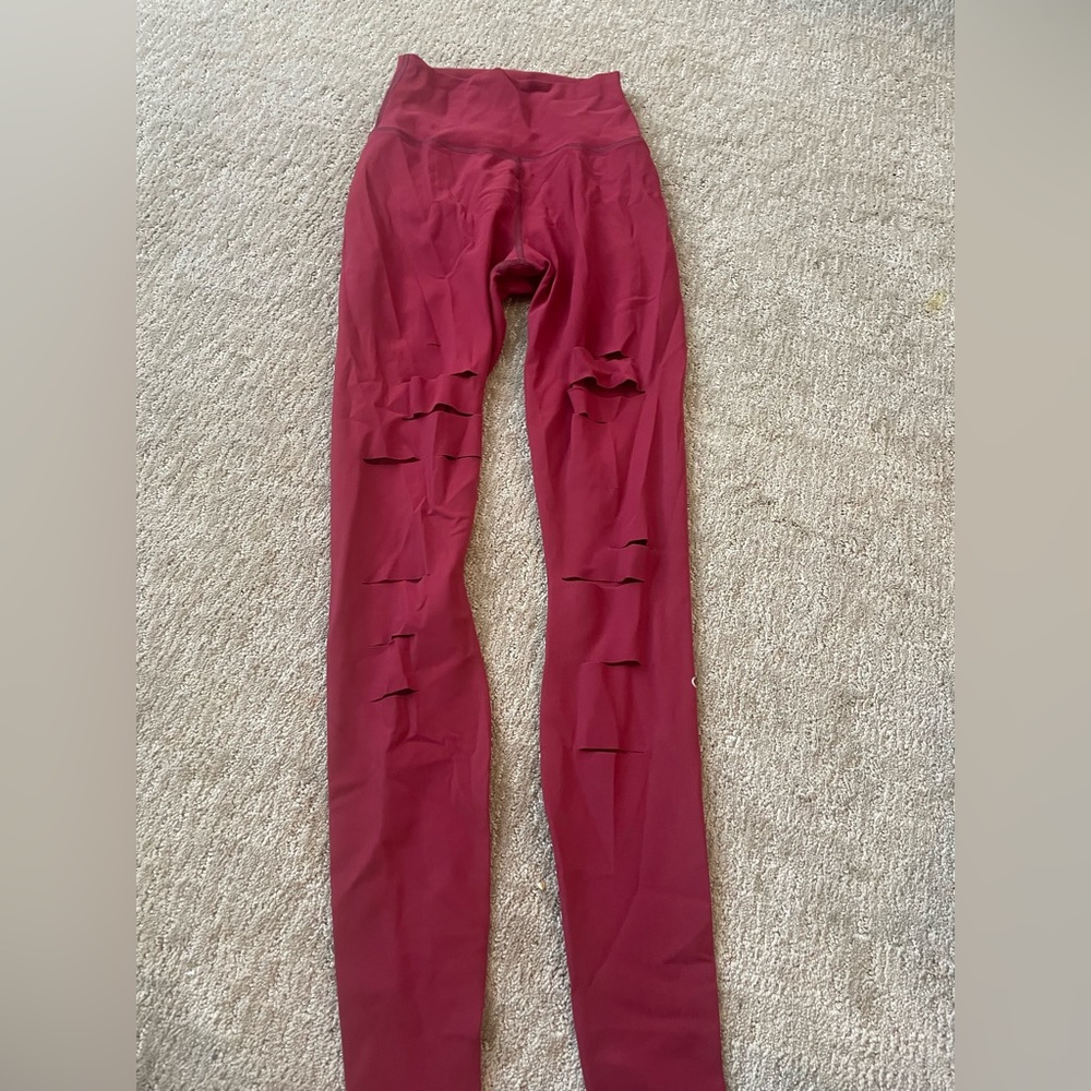 Alo yoga distressed leggings. Great condition. Worn once